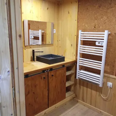 Aud Eau Maillet 2 Sauna بيت للعطل